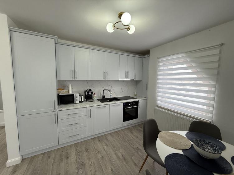 Apartament 3 camere | Zona centrala Radauti | Decomandat