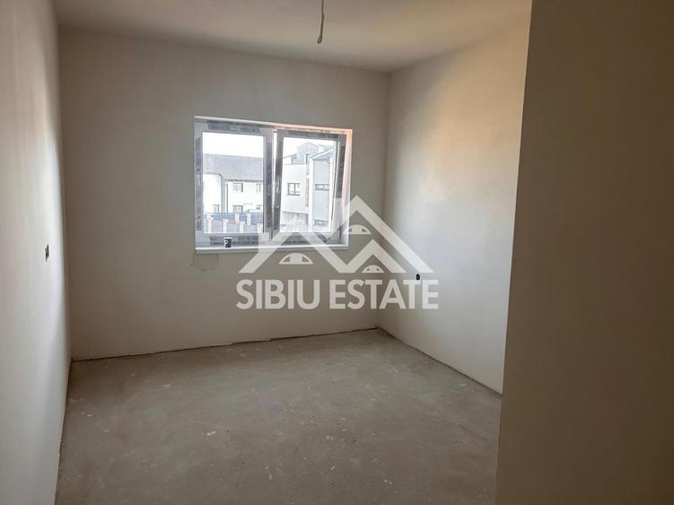 3 Camere, 2 Bai, 1Balcon si 2 Locuri de Parcare