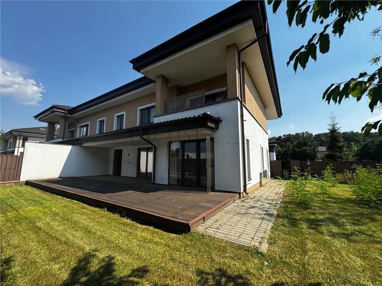 De Vanzare Vila Duplex | Oxford Gardens