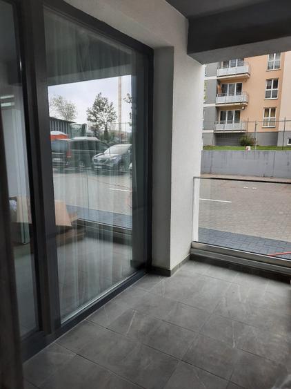 Platinum Residence, zona Mall Coresi, apartament cu doua camere de inchiriat