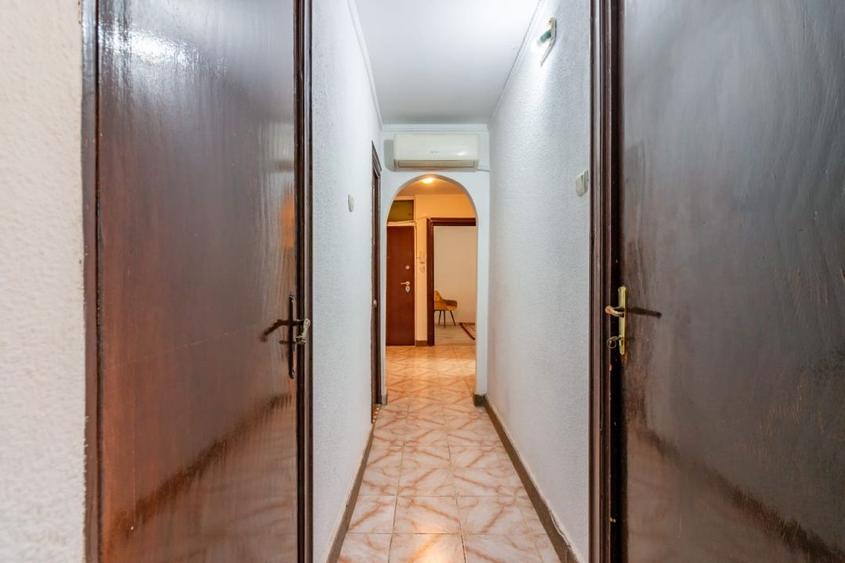 APARTAMENT 3 CAMERE Sebastian-Parc
