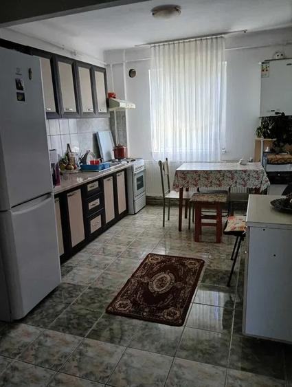 Apartament 3 camere pe Grigore Alexandrescu