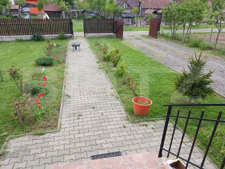Casă individuală în Bărdești – 121 mp, teren 500 mp, liniște și confort
