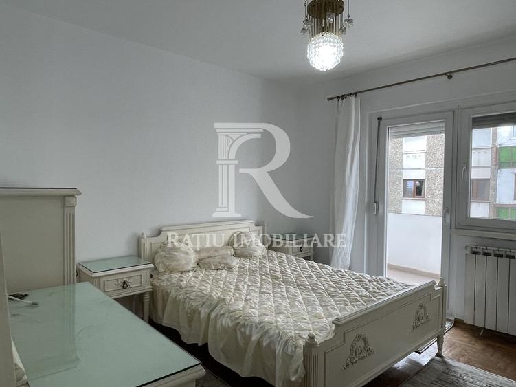 Apartament cu 3 camere | Decomandat | Decebal  | Oradea
