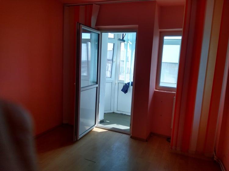 Apartament trei camere , Buzau , Zona Retail Park