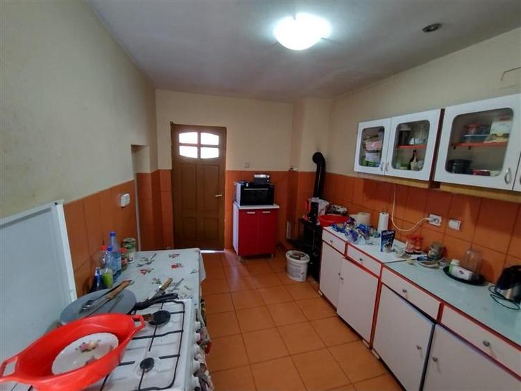Nicolint, Casa la Cheie, 5 Camere, Mobilata Utilata, Pret FIX