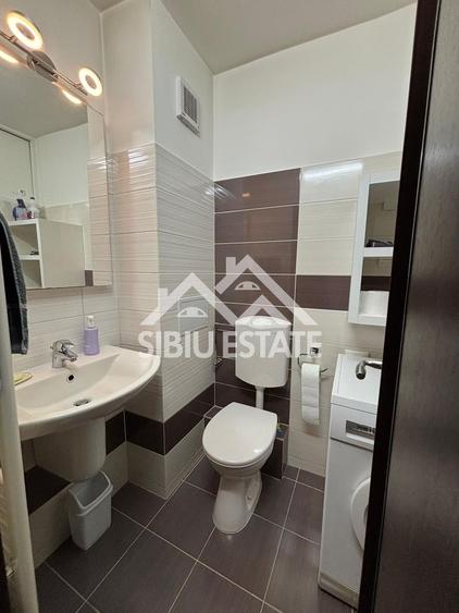 Apartament 3 camere de inchiriat Sibiu