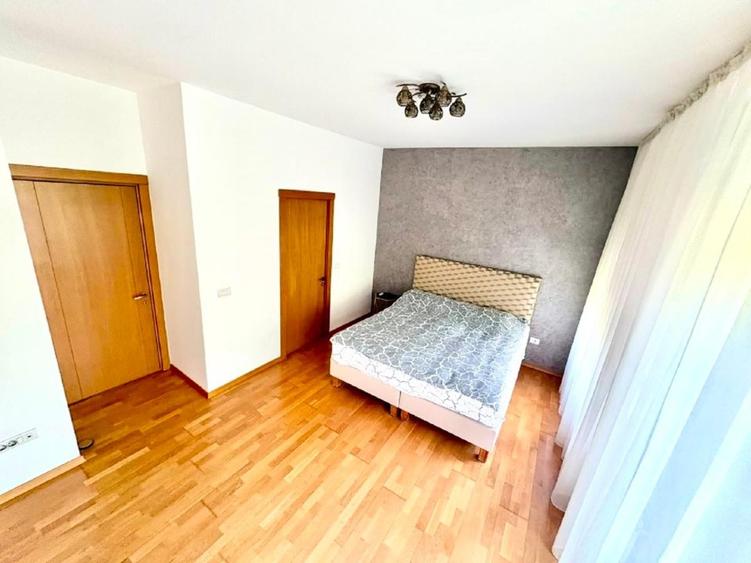 Proprietar vând apartament 3 camere bloc Teodor/ ISHO