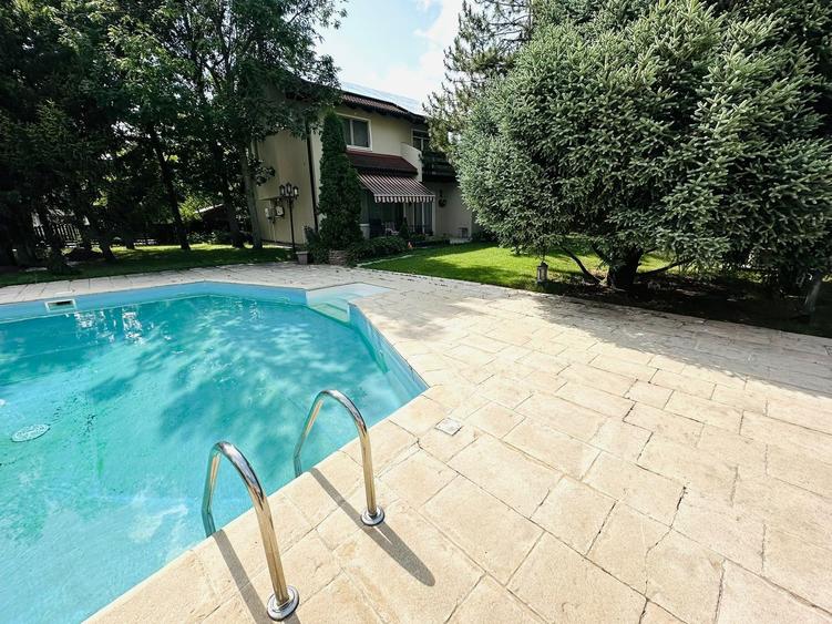 CORBEANCA - PARADISUL VERDE, VILA DEOSEBITA 5 CAMERE, PISCINA/GARAJ
