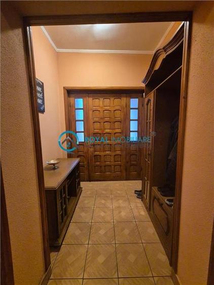 Royal Imobiliare - Vanzare Casa Zona Lupeni