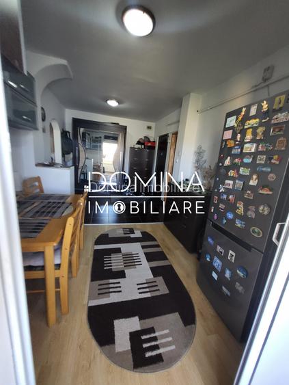 Vânzare apartament cu 2 camere în zonă semicentrală, str. Revolutiei - 7