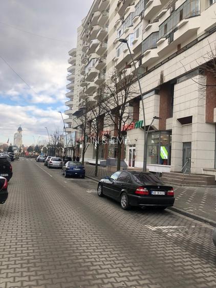 INCHIRIEZ SPATIU COMERCIAL BLV TRANSILVANIEI - 3