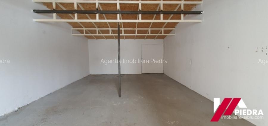 Închiriez hala pentru producție sau depozitare , suprafață 150 mp - 6