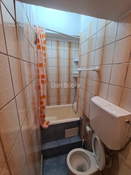 Garsonirea ultracentral - Romana Ase - 8