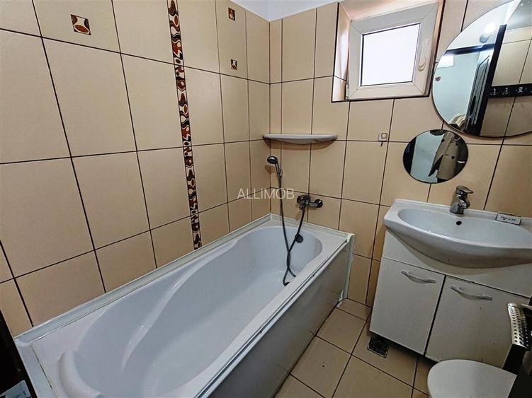 Garsoniera in Ploiesti, zona ultracentrala - 16