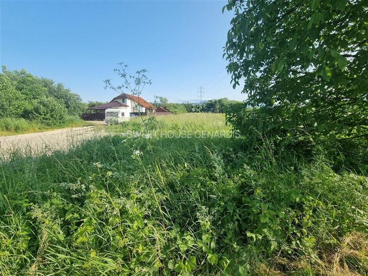 Teren intravilan cu utilitati Stupini Brasov - 2