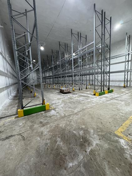 Anunt de inchiriere – spatii comerciale si industriale (depozite/ hale) Ploiesti - 13