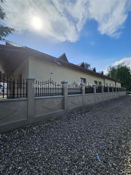 DOMENIU DE VANZARE  IN BORZESTI   ONESTI TABARA DE COPII,AZIL BATRANI,CENTRU DE - 2