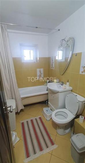 Apartament 3 camere, decomandat- Nicolina - 10