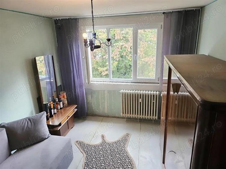 Apartament 2 camere de renovat 1 Decembrie - 6