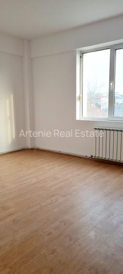 Crangasi- Belvedere  315mp/ 6 camere/ curte 4 masini - 2