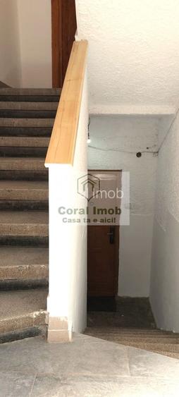 Vanzare apart. 2 camere jumatate, la pret de garsoniera, la  Dimitrov - 12