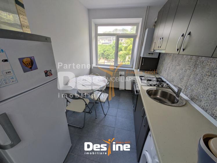 Apartament central cu 2 camere de 41 mp la etajul 2, baie cu geam, pe str. Arcu - 7