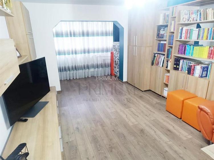 LIPOVEI - DECOMANDAT - 4 CAM - ETAJ 1 - 2 BALCOANE - BOXA - ZONA LINISTITA - 2