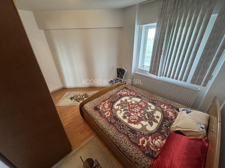 Apartament 2 camere zona Poarta 6 cu Centrala si Parcare - 4