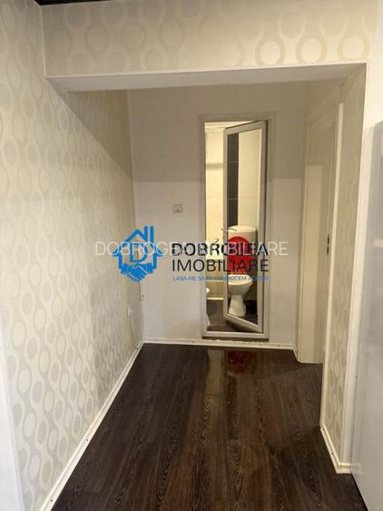 GAVRILOV CORNELIU -2 CAMERE DECOMANDAT, ETAJ 3 - 7