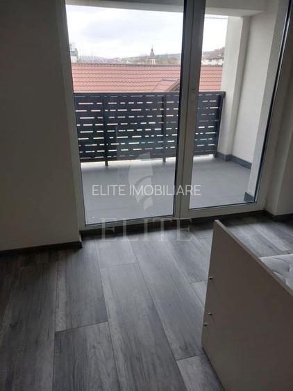 Apartament 2 camere în zona LOMBULUI - 12