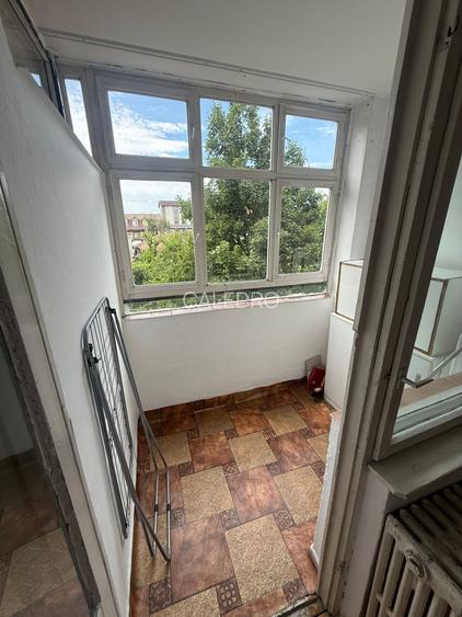 Garsoniera finisata mobilata zona Semicentral - 4