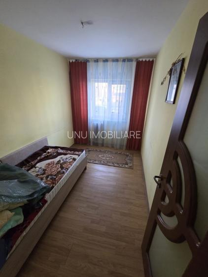 Dacia - Bulevard - 3 camere decomandat - liber - geam la baie - 7