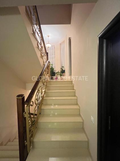 Vanzare Casa/Villa 6 camere 3 bai 3 wc -uri Dobroiesti 0% Comision - 37