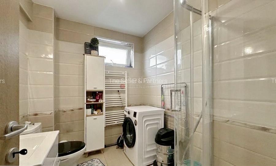 Zona Linistita Zona Coresi Mall - 2