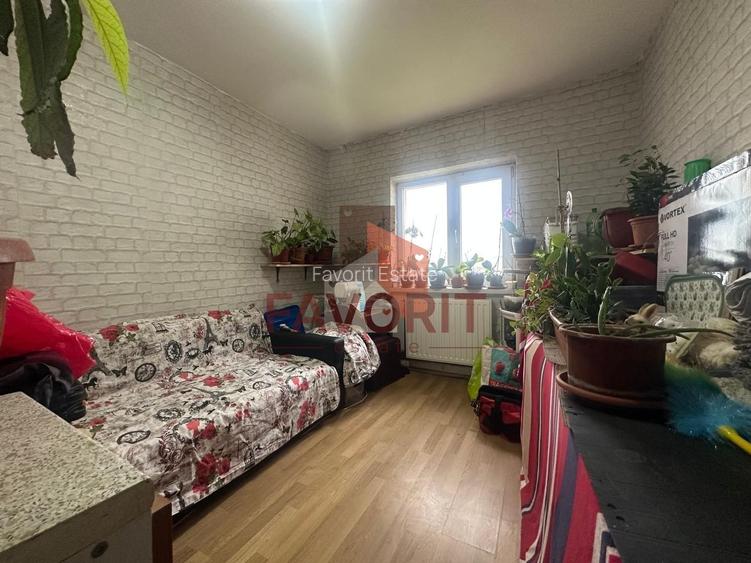 4 camere | COMISION 0 | centrala proprie | etaj 1 | decomandat | - 9