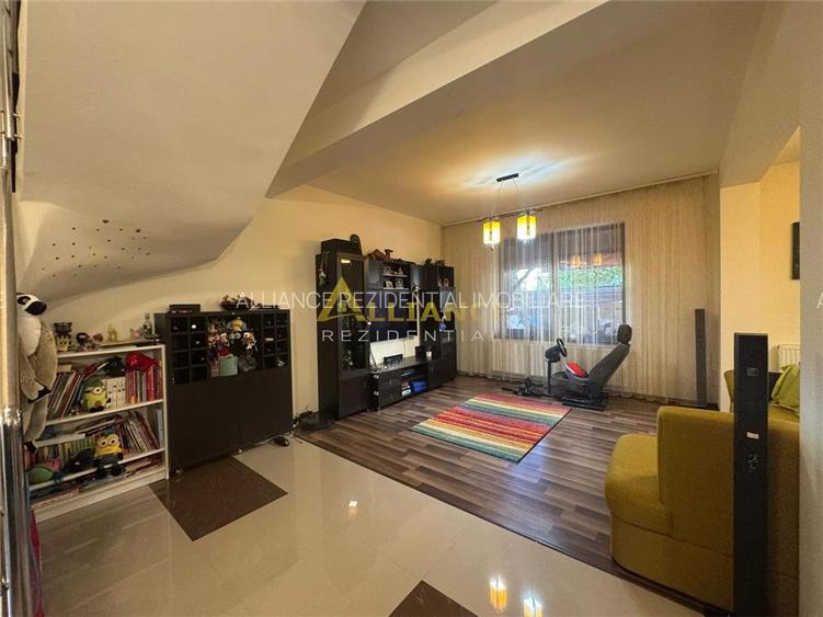 Casa tip duplex - 4 camere 2 bai - teren 200mp - 6