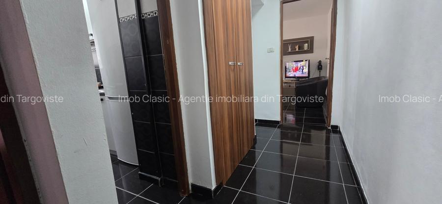 Închiriere apartament 3camere, etaj 1 , micro 5 Târgoviște - 11