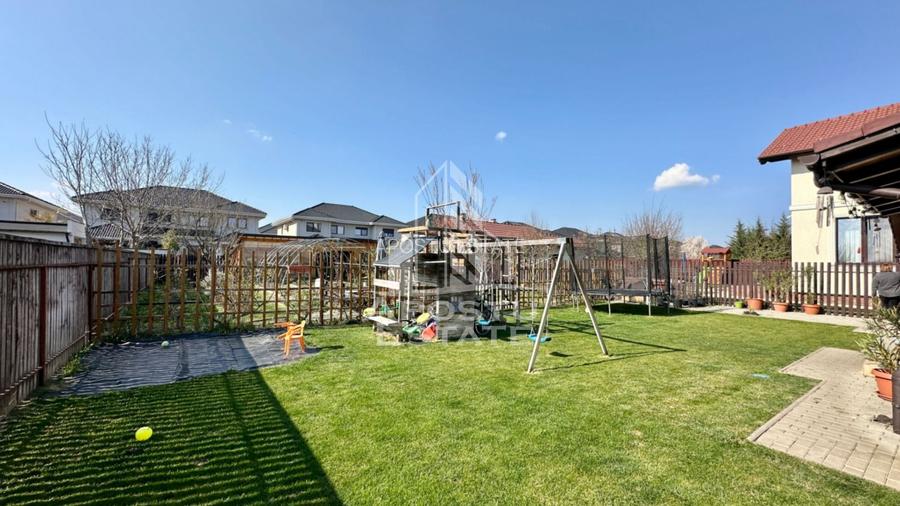 Casa individualade vanzare cu 4 camere, teren 816 mp, Dumbravita - 3