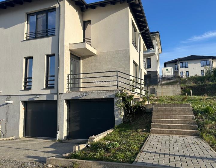 Duplex zona Vivo | 3 dormitoare, garaj 2 mașini | Proprietar - 2