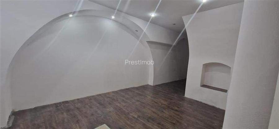 De vanzare spatiu comercial in Centru - 3