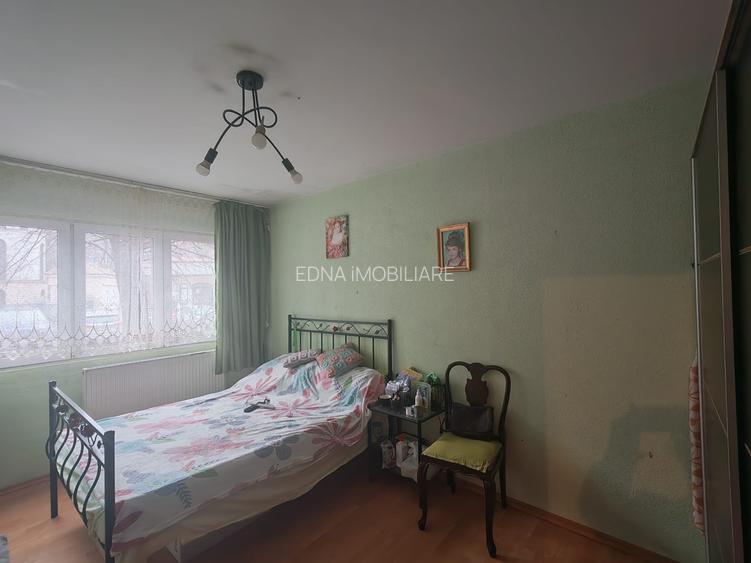 Apartament 3 camere spatios in bloc de 4 etaje - 11