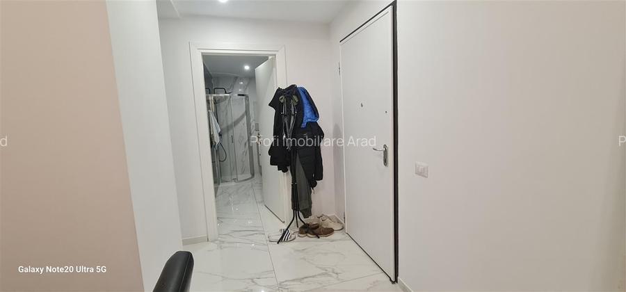 Ap. 2 camere central, zona Teatru, renovat - 8