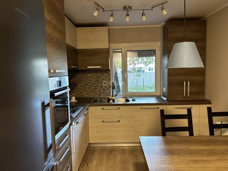 &Icirc;nchiriez apartament, Ghe Lazar, 3 camere renovat - 4