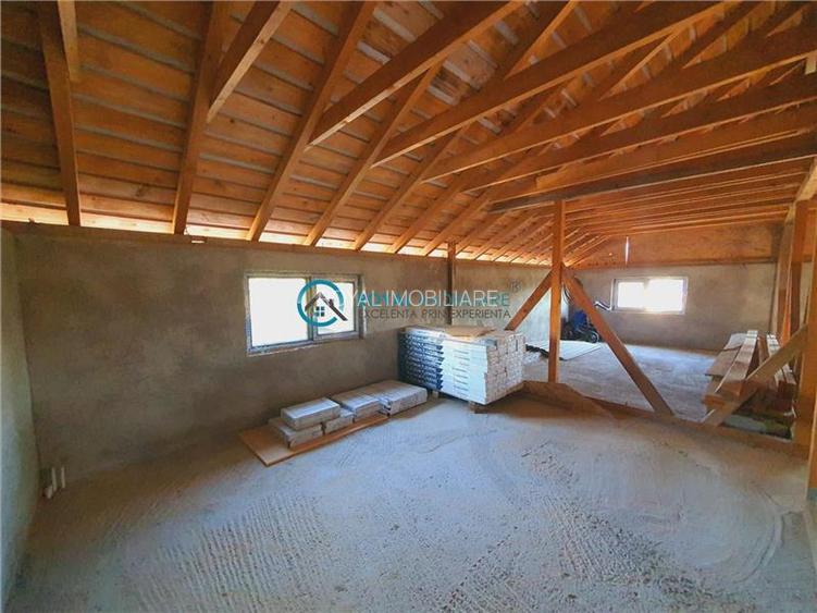 Royal Imobiliare - Vanzare Vila Zona Strejnicu - 17