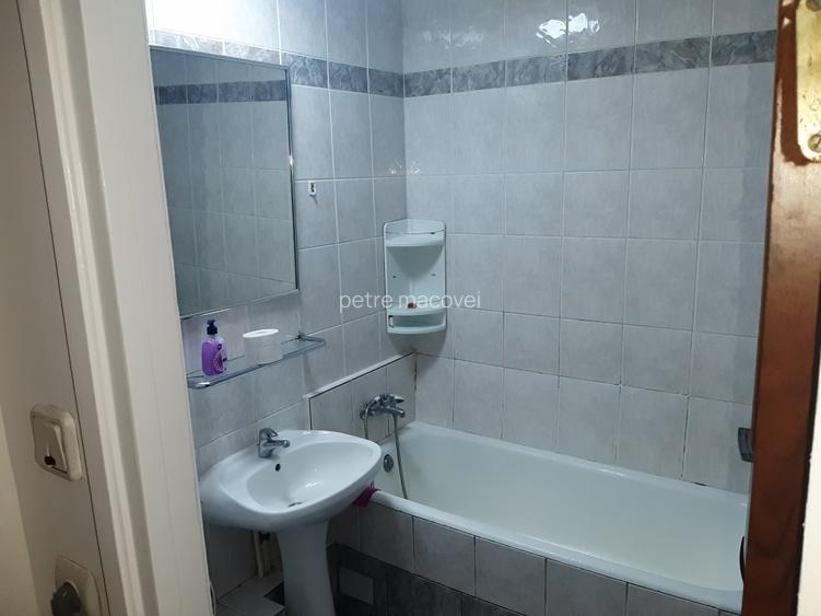 Proprietar &Icirc;nchiriez Apartament 2 Cam Vitan Auchan - 5