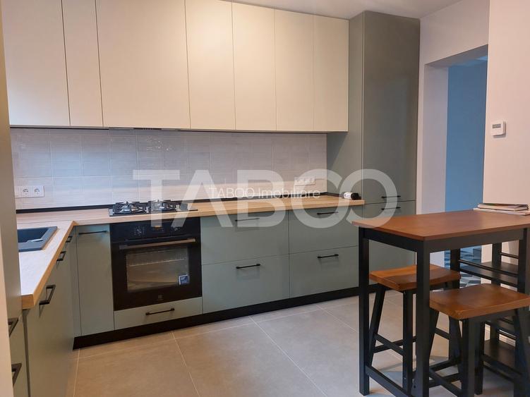 Casa prima inchiriere 5 camere curte 430 mp zona linistita Cisnadie - 4