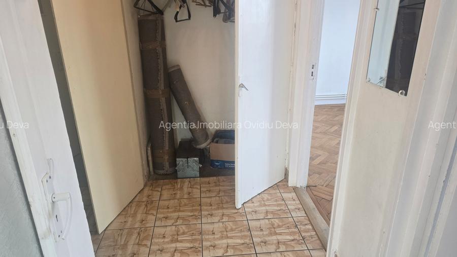 Vand apartament 2 camere in Deva, zona Pescarilor ( ITM), decomandat, 47 mp - 8