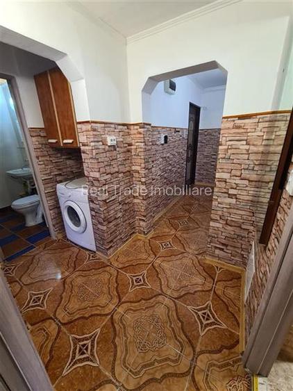 Apartament 3 camere, 2 bai, 2 balcoane, 83 mp. etajul 1, Zona Noua - 14