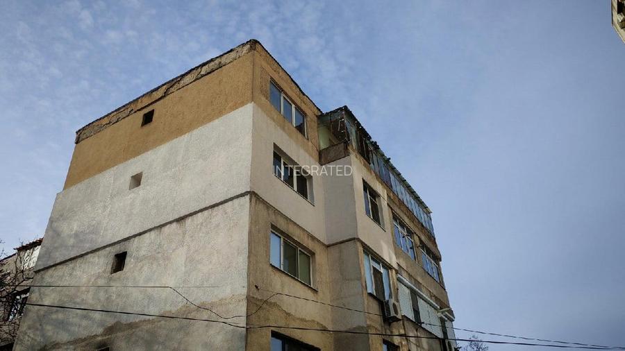 Braila, Parc Obor, Apartament-4 camere 75 mp, etaj 4/4. - 2